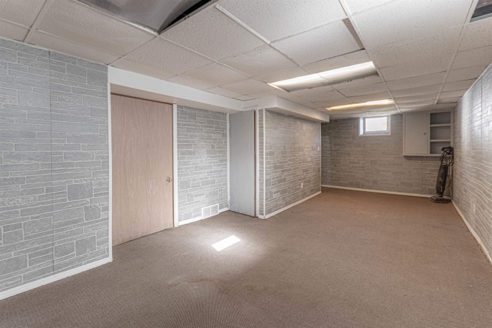 509 6th, ROCKFORD, Illinois 61107, 4 Bedrooms Bedrooms, ,1 BathroomBathrooms,House,For Sale,6th,202506820