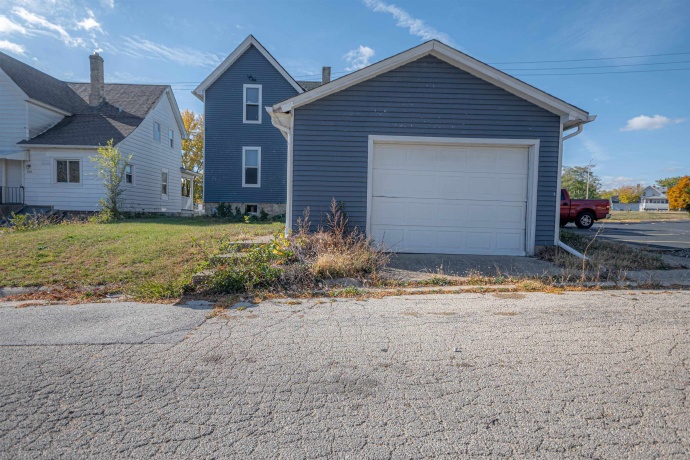 509 6th, ROCKFORD, Illinois 61107, 4 Bedrooms Bedrooms, ,1 BathroomBathrooms,House,For Sale,6th,202506820