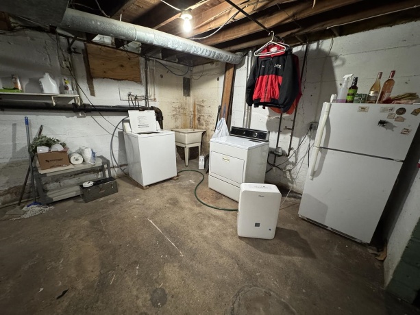 410 Carroll, MOUNT CARROLL, Illinois 61053, 3 Bedrooms Bedrooms, ,1 BathroomBathrooms,House,For Sale,Carroll,202506821