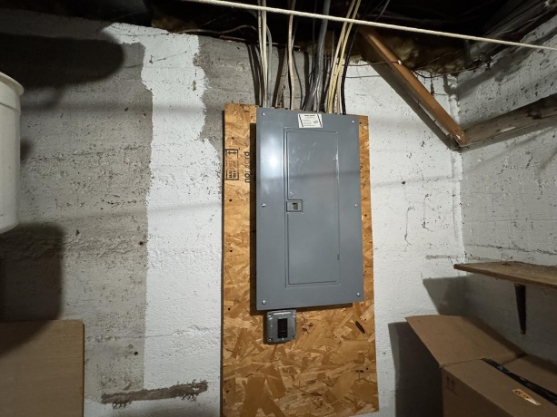 410 Carroll, MOUNT CARROLL, Illinois 61053, 3 Bedrooms Bedrooms, ,1 BathroomBathrooms,House,For Sale,Carroll,202506821