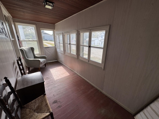 410 Carroll, MOUNT CARROLL, Illinois 61053, 3 Bedrooms Bedrooms, ,1 BathroomBathrooms,House,For Sale,Carroll,202506821