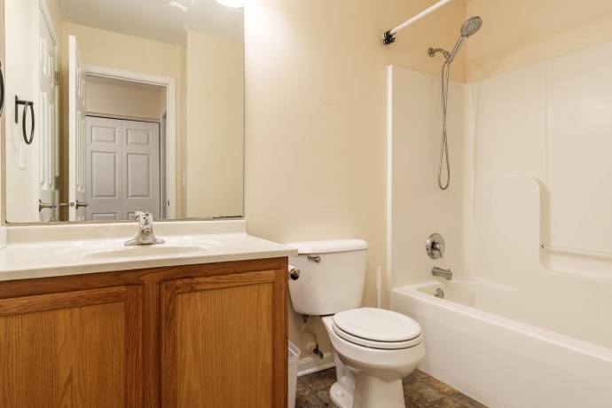 6538 COMMONWEALTH, LOVES PARK, Illinois 61111, 2 Bedrooms Bedrooms, ,1 BathroomBathrooms,Condominium,For Sale,COMMONWEALTH,202506822