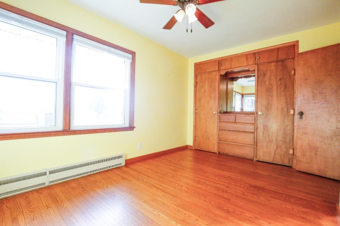 124 Brown, FRANKLIN GROVE, Illinois 61031, 3 Bedrooms Bedrooms, ,1 BathroomBathrooms,House,For Sale,Brown,202506825