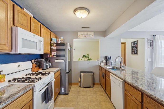 145 Penny, SYCAMORE, Illinois 60178, 2 Bedrooms Bedrooms, ,2 BathroomsBathrooms,Condominium,For Sale,Penny,202506824