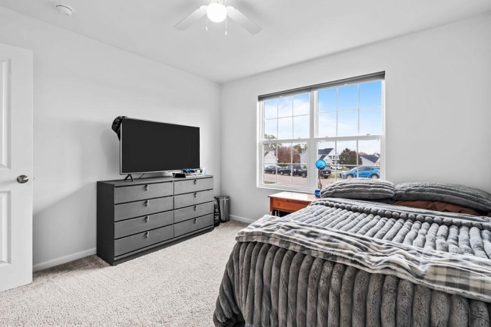 725 CLOVERLEAF, MARENGO, Illinois 60152, 3 Bedrooms Bedrooms, ,2 BathroomsBathrooms,House,For Sale,CLOVERLEAF,202506828