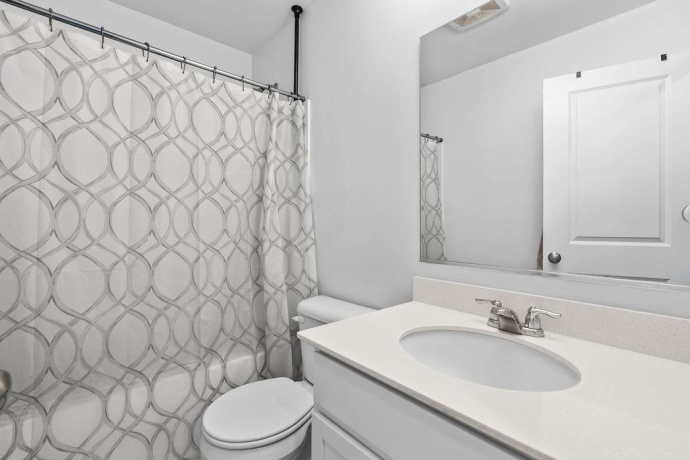 725 CLOVERLEAF, MARENGO, Illinois 60152, 3 Bedrooms Bedrooms, ,2 BathroomsBathrooms,House,For Sale,CLOVERLEAF,202506828