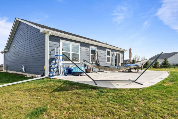 725 CLOVERLEAF, MARENGO, Illinois 60152, 3 Bedrooms Bedrooms, ,2 BathroomsBathrooms,House,For Sale,CLOVERLEAF,202506828