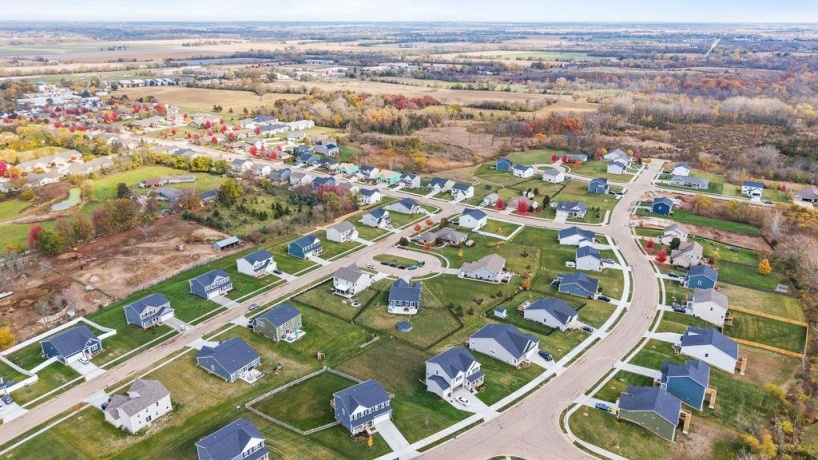 725 CLOVERLEAF, MARENGO, Illinois 60152, 3 Bedrooms Bedrooms, ,2 BathroomsBathrooms,House,For Sale,CLOVERLEAF,202506828