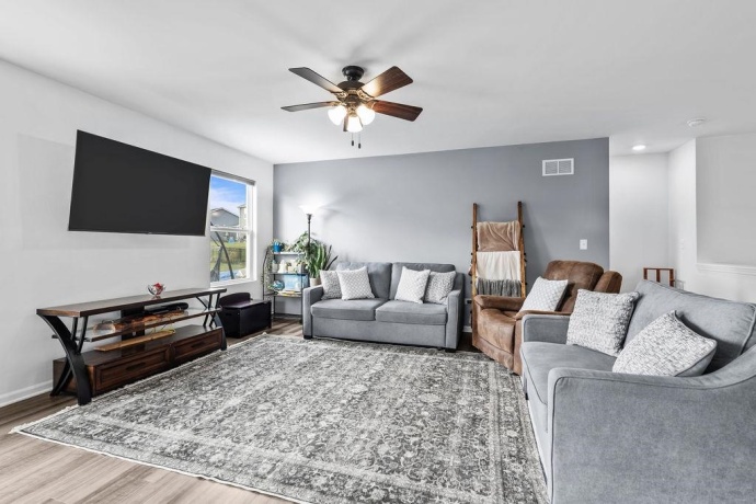 725 CLOVERLEAF, MARENGO, Illinois 60152, 3 Bedrooms Bedrooms, ,2 BathroomsBathrooms,House,For Sale,CLOVERLEAF,202506828