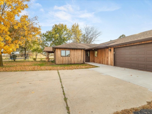 5070 Pecatonica, PECATONICA, Illinois 61063, 4 Bedrooms Bedrooms, ,3 BathroomsBathrooms,House,For Sale,Pecatonica,202506831