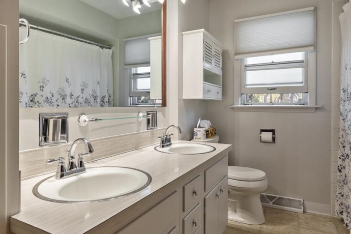 2617 9th, ROCKFORD, Illinois 61108, ,2 Units,For Sale,9th,202506836