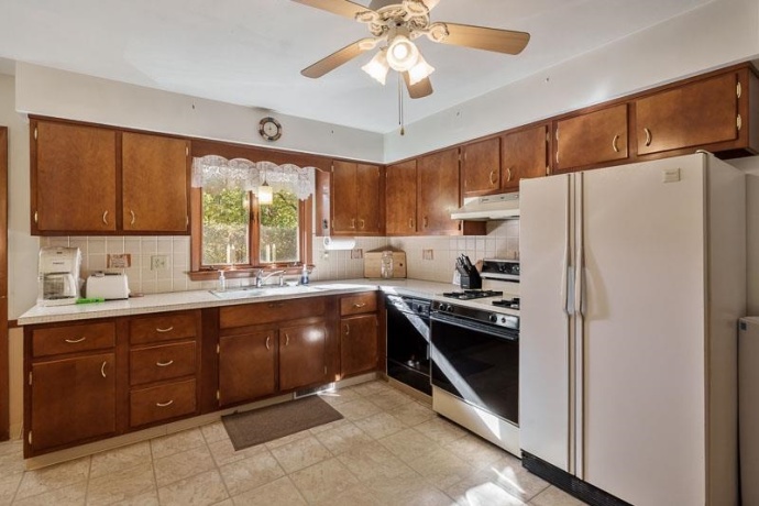 2617 9th, ROCKFORD, Illinois 61108, ,2 Units,For Sale,9th,202506836