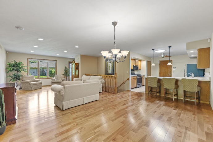 7220 WEATHERED OAK, ROCKFORD, Illinois 61107, 2 Bedrooms Bedrooms, ,2 BathroomsBathrooms,Condominium,For Sale,WEATHERED OAK,202506833