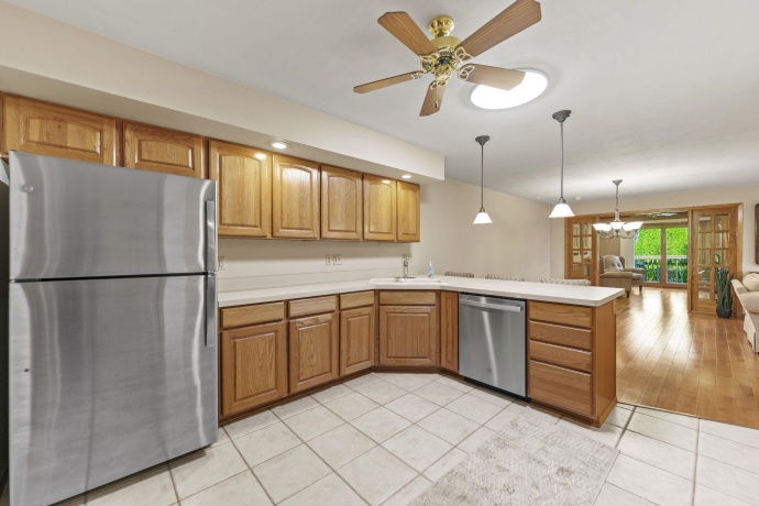 7220 WEATHERED OAK, ROCKFORD, Illinois 61107, 2 Bedrooms Bedrooms, ,2 BathroomsBathrooms,Condominium,For Sale,WEATHERED OAK,202506833