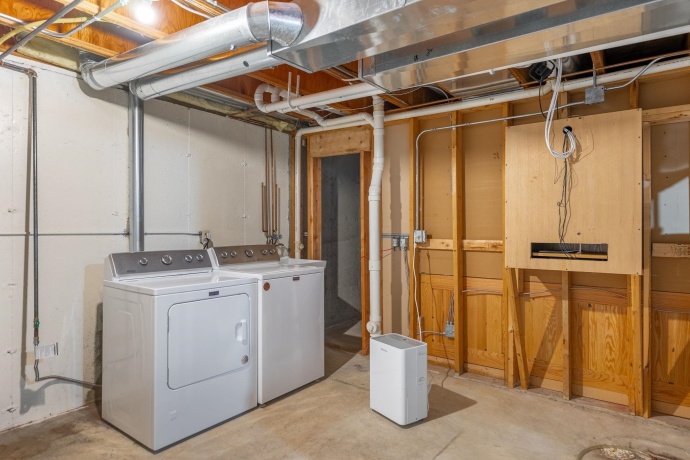 7220 WEATHERED OAK, ROCKFORD, Illinois 61107, 2 Bedrooms Bedrooms, ,2 BathroomsBathrooms,Condominium,For Sale,WEATHERED OAK,202506833