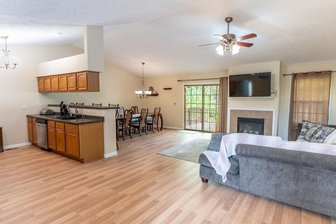 4812 SNOWCAP, LOVES PARK, Illinois 61111, 3 Bedrooms Bedrooms, ,3 BathroomsBathrooms,Condominium,For Sale,SNOWCAP,202506834