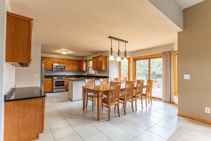 5196 Forest, ROCKFORD, Illinois 61109, 4 Bedrooms Bedrooms, ,2 BathroomsBathrooms,House,For Sale,Forest,202506839