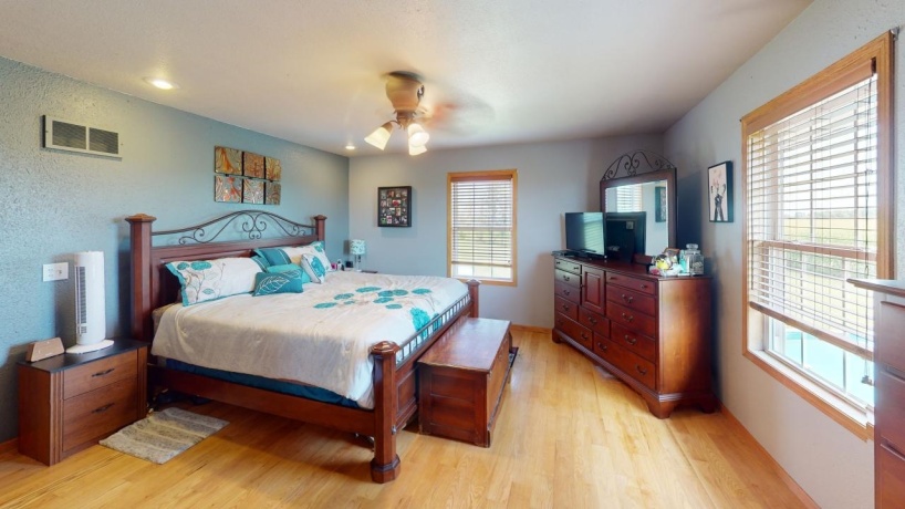 720 Smit, PROPHETSTOWN, Illinois 61277, 4 Bedrooms Bedrooms, ,3 BathroomsBathrooms,House,For Sale,Smit,202506840