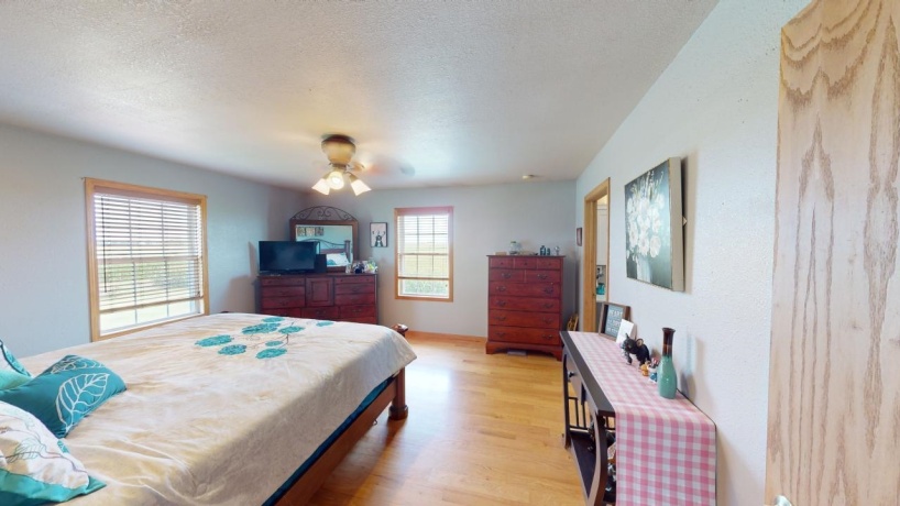 720 Smit, PROPHETSTOWN, Illinois 61277, 4 Bedrooms Bedrooms, ,3 BathroomsBathrooms,House,For Sale,Smit,202506840