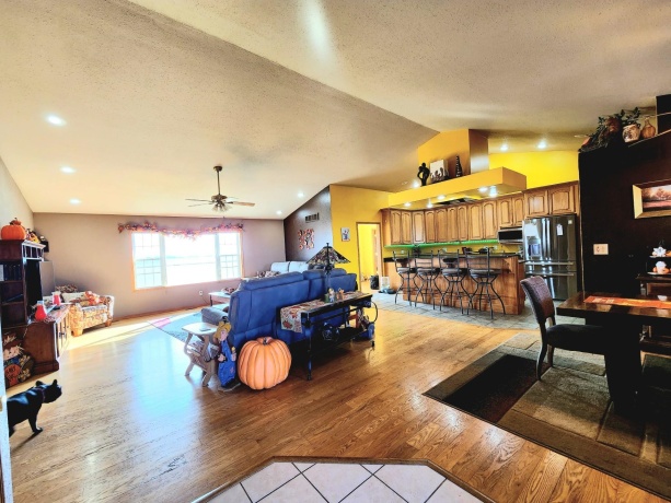 720 Smit, PROPHETSTOWN, Illinois 61277, 4 Bedrooms Bedrooms, ,3 BathroomsBathrooms,House,For Sale,Smit,202506840