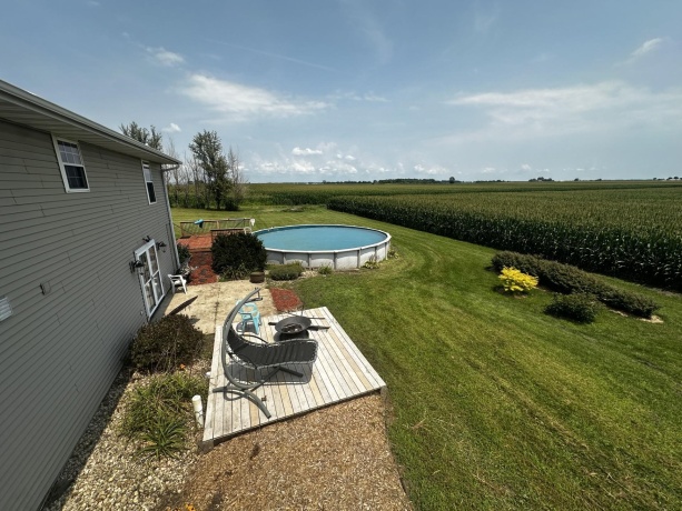 720 Smit, PROPHETSTOWN, Illinois 61277, 4 Bedrooms Bedrooms, ,3 BathroomsBathrooms,House,For Sale,Smit,202506840