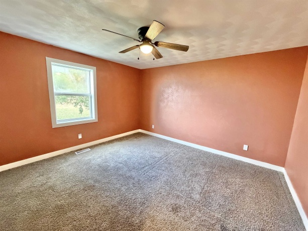 423 4th, BYRON, Illinois 61010, 3 Bedrooms Bedrooms, ,2 BathroomsBathrooms,House,For Sale,4th,202506842