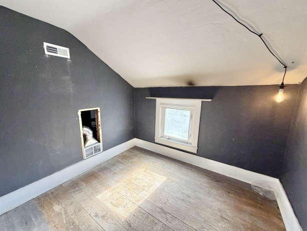 423 4th, BYRON, Illinois 61010, 3 Bedrooms Bedrooms, ,2 BathroomsBathrooms,House,For Sale,4th,202506842