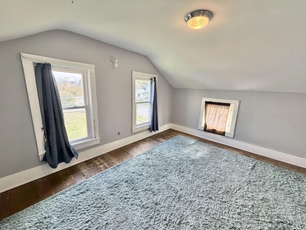 423 4th, BYRON, Illinois 61010, 3 Bedrooms Bedrooms, ,2 BathroomsBathrooms,House,For Sale,4th,202506842