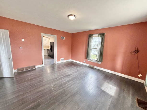 423 4th, BYRON, Illinois 61010, 3 Bedrooms Bedrooms, ,2 BathroomsBathrooms,House,For Sale,4th,202506842