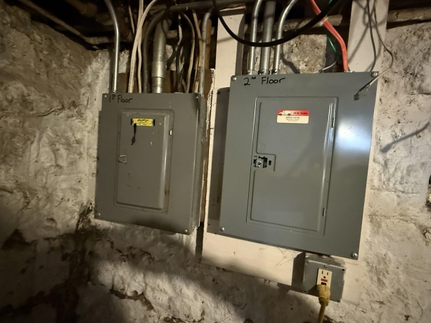 408 Gardiner, ROCKFORD, Illinois 61104, ,2 Units,For Sale,Gardiner,202506844