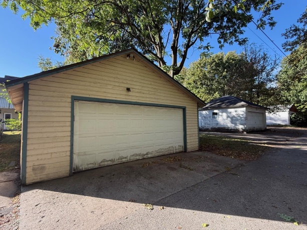 408 Gardiner, ROCKFORD, Illinois 61104, ,2 Units,For Sale,Gardiner,202506844