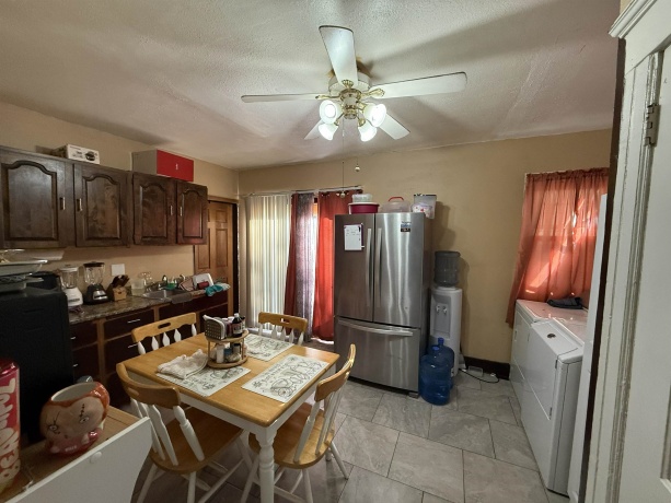 408 Gardiner, ROCKFORD, Illinois 61104, ,2 Units,For Sale,Gardiner,202506844