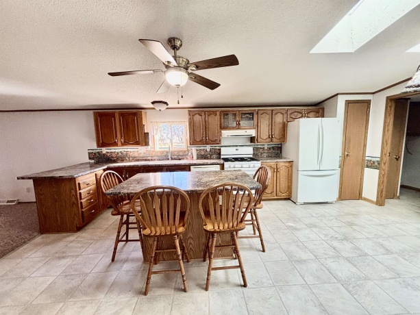 214 Wood, BELVIDERE, Illinois 61008, 3 Bedrooms Bedrooms, ,2 BathroomsBathrooms,House,For Sale,Wood,202506845