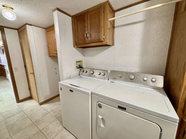 214 Wood, BELVIDERE, Illinois 61008, 3 Bedrooms Bedrooms, ,2 BathroomsBathrooms,House,For Sale,Wood,202506845