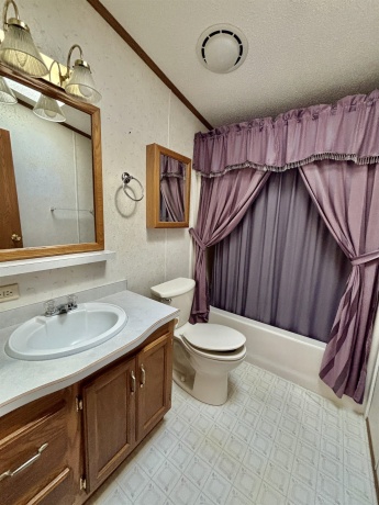 214 Wood, BELVIDERE, Illinois 61008, 3 Bedrooms Bedrooms, ,2 BathroomsBathrooms,House,For Sale,Wood,202506845