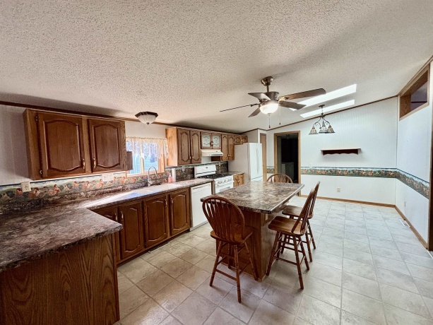 214 Wood, BELVIDERE, Illinois 61008, 3 Bedrooms Bedrooms, ,2 BathroomsBathrooms,House,For Sale,Wood,202506845