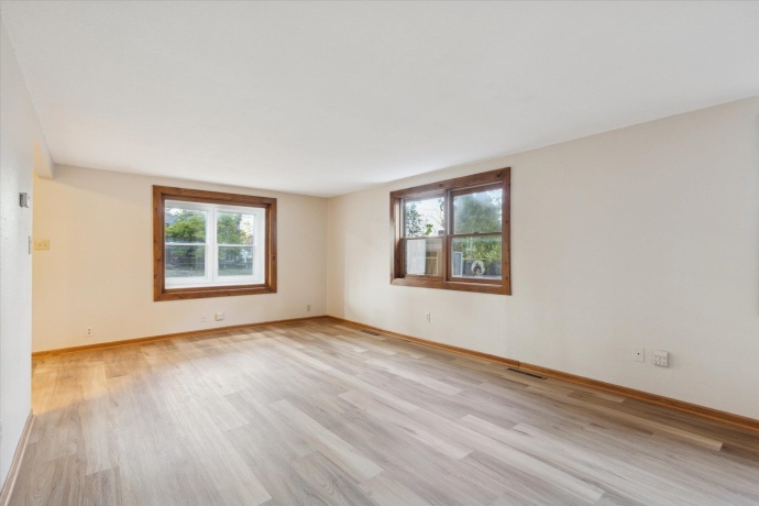 303 Ferry, ROCKTON, Illinois 61072, 3 Bedrooms Bedrooms, ,2 BathroomsBathrooms,House,For Sale,Ferry,202506847