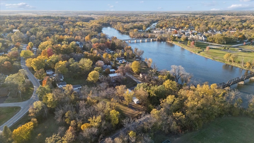 303 Ferry, ROCKTON, Illinois 61072, 3 Bedrooms Bedrooms, ,2 BathroomsBathrooms,House,For Sale,Ferry,202506847