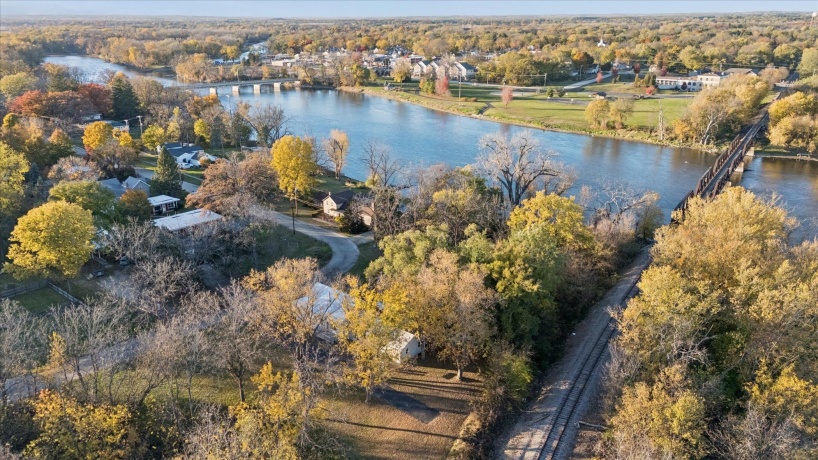 303 Ferry, ROCKTON, Illinois 61072, 3 Bedrooms Bedrooms, ,2 BathroomsBathrooms,House,For Sale,Ferry,202506847