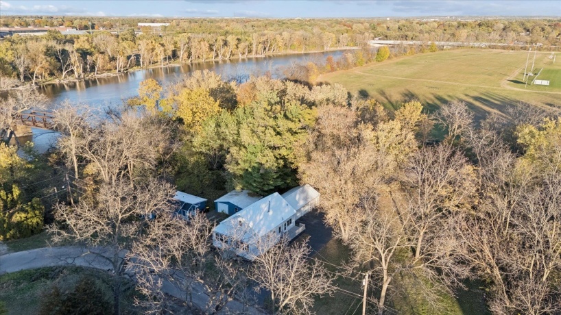 303 Ferry, ROCKTON, Illinois 61072, 3 Bedrooms Bedrooms, ,2 BathroomsBathrooms,House,For Sale,Ferry,202506847