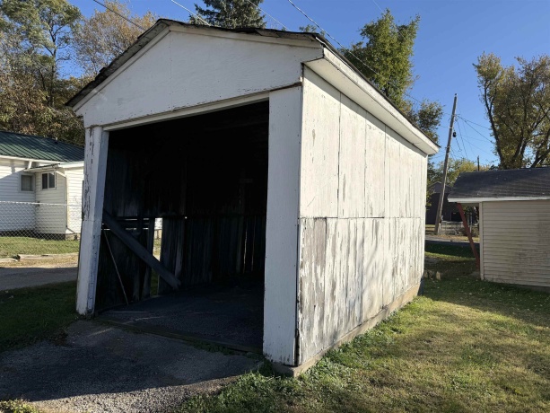 834 4th, SAVANNA, Illinois 61074, 3 Bedrooms Bedrooms, ,1 BathroomBathrooms,House,For Sale,4th,202506850