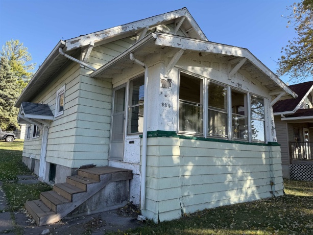 834 4th, SAVANNA, Illinois 61074, 3 Bedrooms Bedrooms, ,1 BathroomBathrooms,House,For Sale,4th,202506850