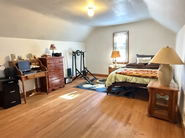 815 Brinton, DIXON, Illinois 61021, 4 Bedrooms Bedrooms, ,3 BathroomsBathrooms,House,For Sale,Brinton,202506857