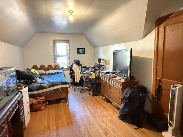 815 Brinton, DIXON, Illinois 61021, 4 Bedrooms Bedrooms, ,3 BathroomsBathrooms,House,For Sale,Brinton,202506857