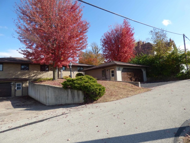 314 Main, ELIZABETH, Illinois 61028, 3 Bedrooms Bedrooms, ,3 BathroomsBathrooms,House,For Sale,Main,202506862