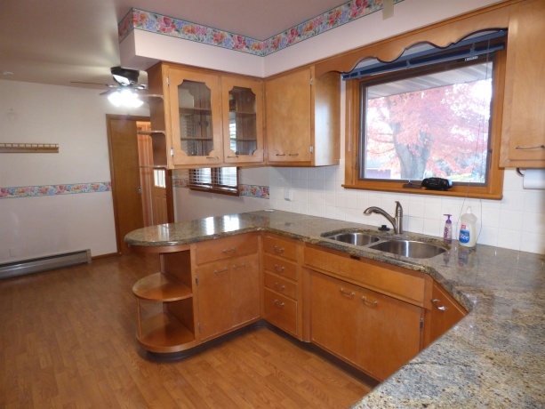 314 Main, ELIZABETH, Illinois 61028, 3 Bedrooms Bedrooms, ,3 BathroomsBathrooms,House,For Sale,Main,202506862