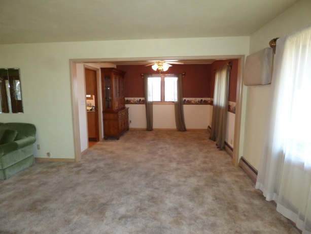 314 Main, ELIZABETH, Illinois 61028, 3 Bedrooms Bedrooms, ,3 BathroomsBathrooms,House,For Sale,Main,202506862