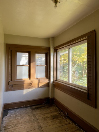 1315 4TH, ROCKFORD, Illinois 61104, 4 Bedrooms Bedrooms, ,1 BathroomBathrooms,House,For Sale,4TH,202506864