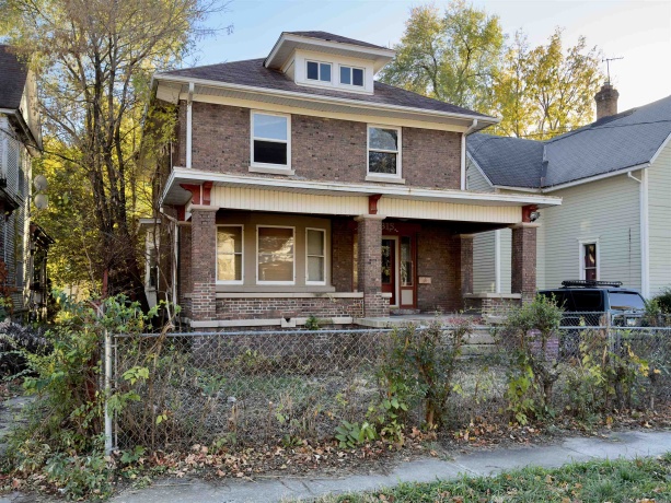 1315 4TH, ROCKFORD, Illinois 61104, 4 Bedrooms Bedrooms, ,1 BathroomBathrooms,House,For Sale,4TH,202506864