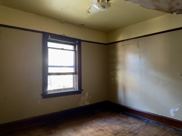 1315 4TH, ROCKFORD, Illinois 61104, 4 Bedrooms Bedrooms, ,1 BathroomBathrooms,House,For Sale,4TH,202506864